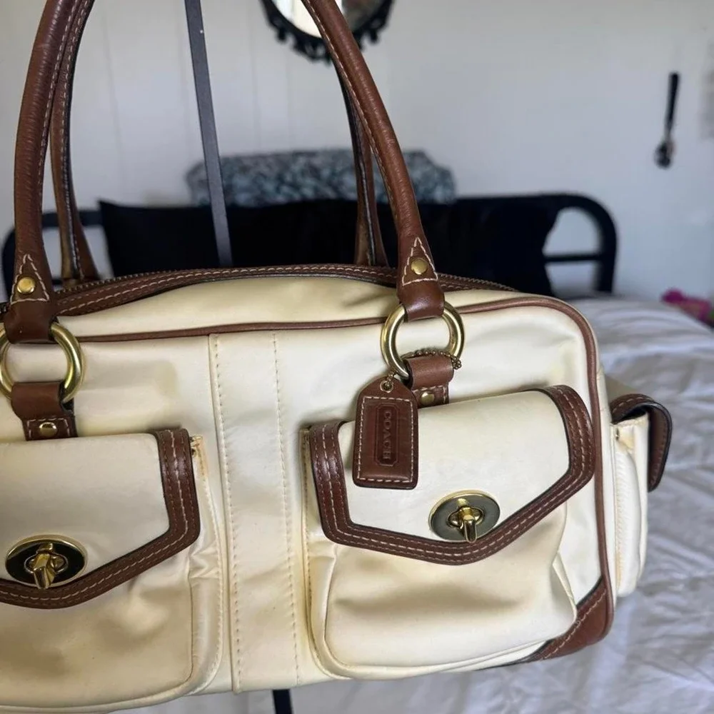 Coach 2005 Legacy white satchel leather trim‎ brass turnlocks y2k vintage